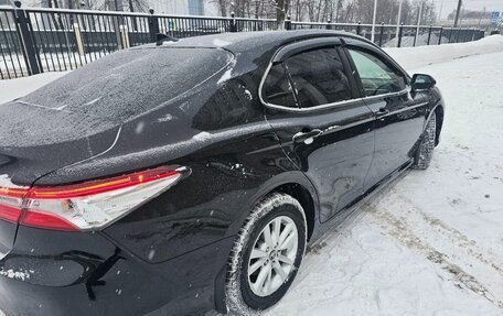 Toyota Camry, 2019 год, 2 100 000 рублей, 2 фотография