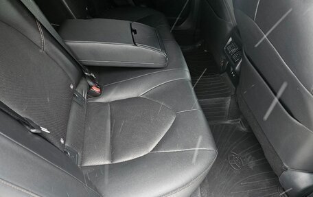 Toyota Camry, 2019 год, 2 100 000 рублей, 11 фотография