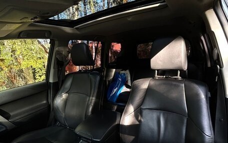 Toyota Land Cruiser Prado 150 рестайлинг 2, 2014 год, 2 840 000 рублей, 6 фотография