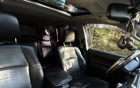 Toyota Land Cruiser Prado 150 рестайлинг 2, 2014 год, 2 840 000 рублей, 23 фотография