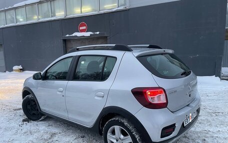 Renault Sandero II рестайлинг, 2017 год, 750 000 рублей, 2 фотография