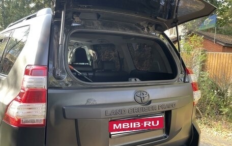 Toyota Land Cruiser Prado 150 рестайлинг 2, 2014 год, 2 840 000 рублей, 24 фотография