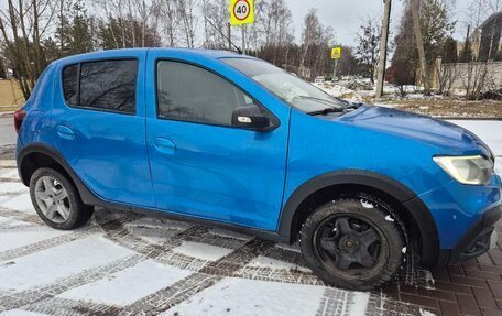 Renault Sandero II рестайлинг, 2021 год, 670 000 рублей, 4 фотография