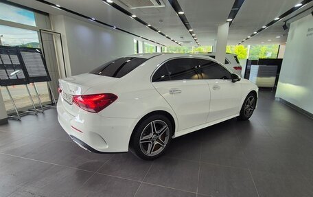 Mercedes-Benz A-Класс, 2022 год, 4 340 000 рублей, 2 фотография