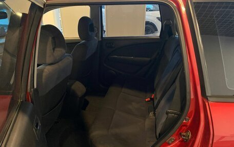 Mitsubishi Outlander III рестайлинг 3, 2004 год, 450 000 рублей, 24 фотография