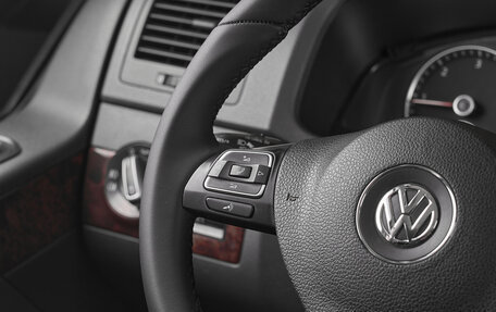 Volkswagen Multivan T5, 2012 год, 2 355 000 рублей, 11 фотография