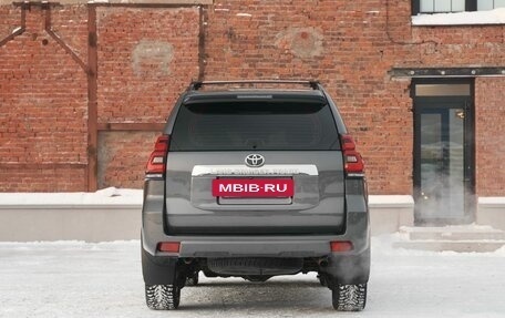 Toyota Land Cruiser Prado 150 рестайлинг 2, 2019 год, 5 370 000 рублей, 4 фотография