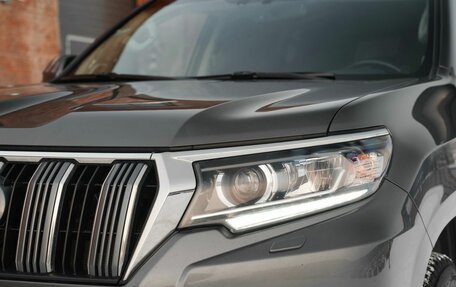 Toyota Land Cruiser Prado 150 рестайлинг 2, 2019 год, 5 370 000 рублей, 7 фотография