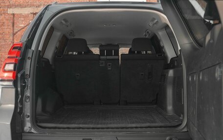 Toyota Land Cruiser Prado 150 рестайлинг 2, 2019 год, 5 370 000 рублей, 12 фотография