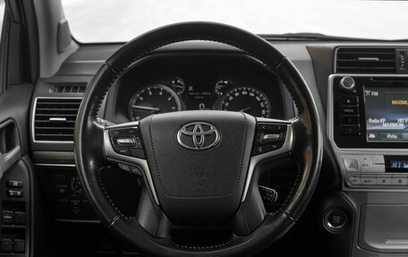 Toyota Land Cruiser Prado 150 рестайлинг 2, 2019 год, 5 370 000 рублей, 17 фотография