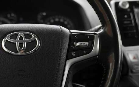 Toyota Land Cruiser Prado 150 рестайлинг 2, 2019 год, 5 370 000 рублей, 19 фотография