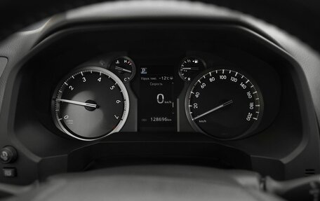 Toyota Land Cruiser Prado 150 рестайлинг 2, 2019 год, 5 370 000 рублей, 20 фотография