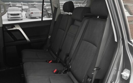 Toyota Land Cruiser Prado 150 рестайлинг 2, 2019 год, 5 370 000 рублей, 33 фотография