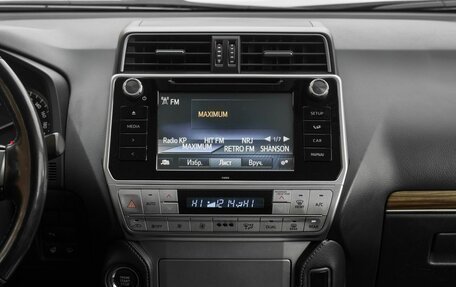 Toyota Land Cruiser Prado 150 рестайлинг 2, 2019 год, 5 370 000 рублей, 24 фотография