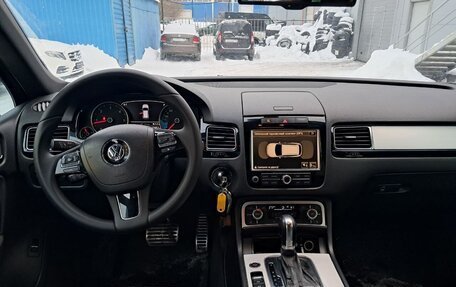 Volkswagen Touareg III, 2010 год, 1 650 000 рублей, 5 фотография
