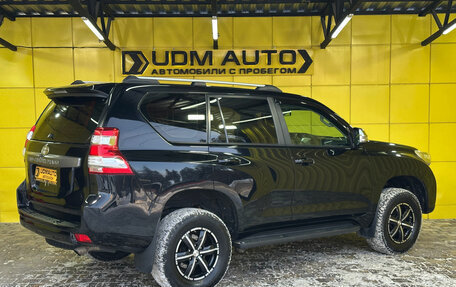 Toyota Land Cruiser Prado 150 рестайлинг 2, 2014 год, 3 299 000 рублей, 5 фотография