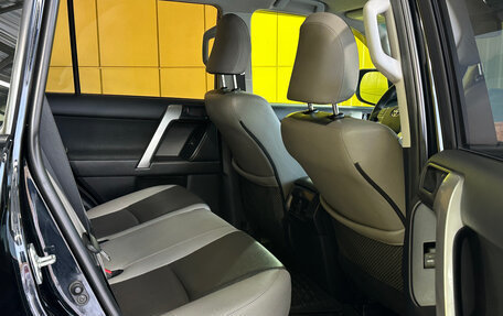 Toyota Land Cruiser Prado 150 рестайлинг 2, 2014 год, 3 299 000 рублей, 23 фотография