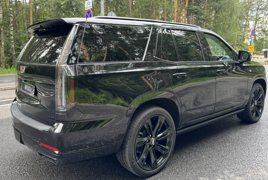 Cadillac Escalade V, 2025 год, 19 750 000 рублей, 6 фотография