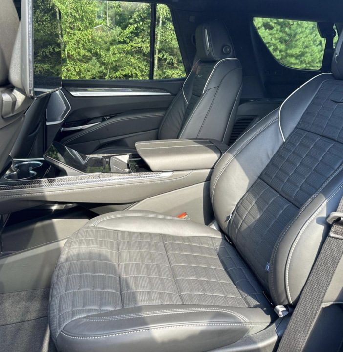 Cadillac Escalade V, 2025 год, 26 800 000 рублей, 8 фотография