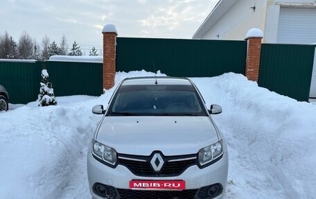 Renault Sandero II рестайлинг, 2014 год, 750 000 рублей, 1 фотография