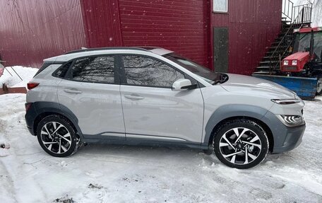 Hyundai Kona I, 2022 год, 1 995 000 рублей, 2 фотография