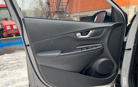 Hyundai Kona I, 2022 год, 1 995 000 рублей, 11 фотография