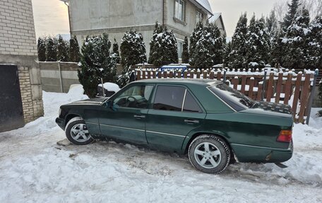 Mercedes-Benz W124, 1992 год, 285 000 рублей, 2 фотография