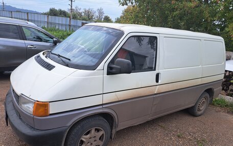 Volkswagen Transporter T4, 2000 год, 380 000 рублей, 2 фотография