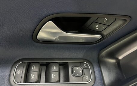 Mercedes-Benz A-Класс, 2021 год, 2 340 000 рублей, 14 фотография