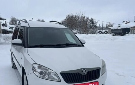 Skoda Roomster, 2014 год, 655 000 рублей, 2 фотография