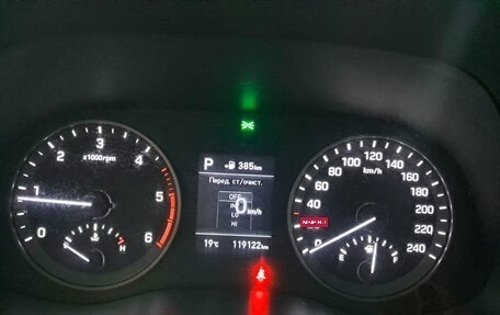 Hyundai Tucson III, 2019 год, 2 161 000 рублей, 12 фотография