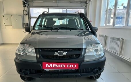 Chevrolet Niva I рестайлинг, 2018 год, 630 000 рублей, 2 фотография