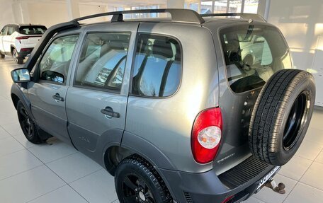 Chevrolet Niva I рестайлинг, 2018 год, 630 000 рублей, 6 фотография