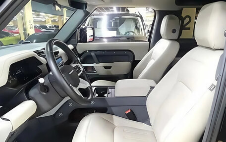 Land Rover Defender II, 2022 год, 8 750 000 рублей, 3 фотография