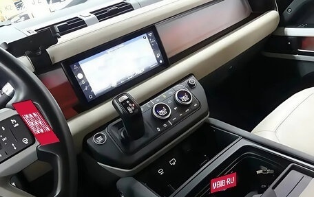 Land Rover Defender II, 2022 год, 8 750 000 рублей, 7 фотография