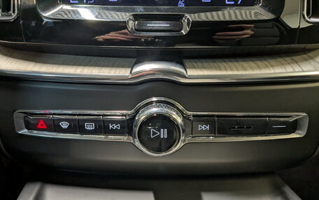 Volvo XC60 II, 2021 год, 4 650 000 рублей, 27 фотография