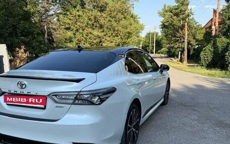 Toyota Camry, 2020 год, 3 100 000 рублей, 4 фотография