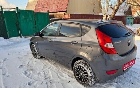 Hyundai Solaris II рестайлинг, 2012 год, 650 000 рублей, 4 фотография