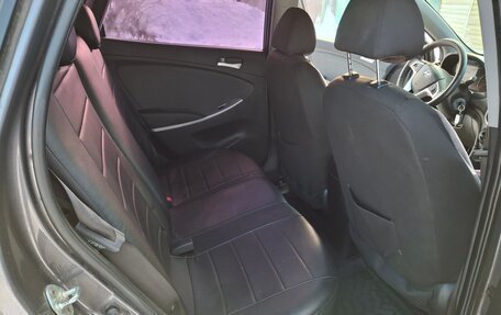 Hyundai Solaris II рестайлинг, 2012 год, 650 000 рублей, 13 фотография