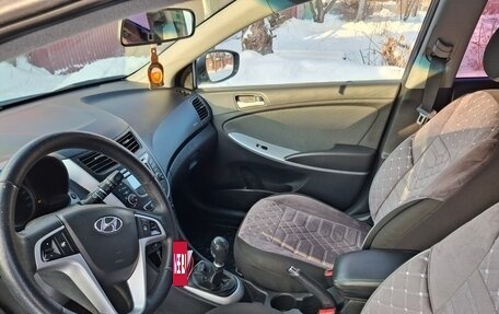 Hyundai Solaris II рестайлинг, 2012 год, 650 000 рублей, 15 фотография