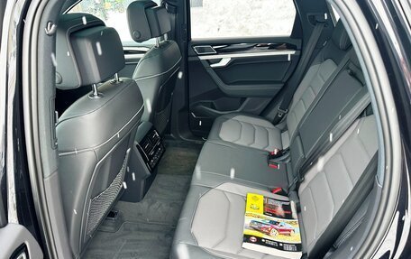 Volkswagen Touareg III, 2018 год, 9 000 000 рублей, 14 фотография