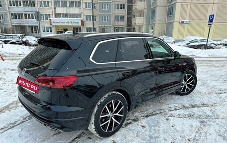 Volkswagen Touareg III, 2018 год, 9 000 000 рублей, 4 фотография
