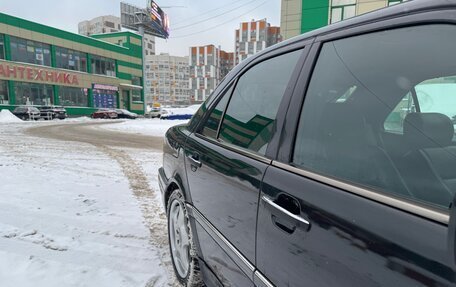 Mercedes-Benz C-Класс, 1994 год, 800 000 рублей, 10 фотография