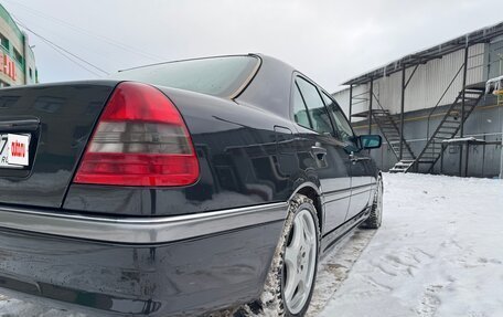 Mercedes-Benz C-Класс, 1994 год, 800 000 рублей, 13 фотография