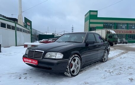 Mercedes-Benz C-Класс, 1994 год, 800 000 рублей, 7 фотография