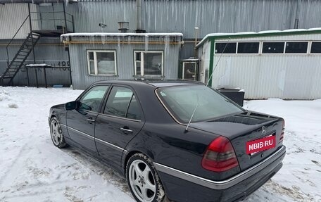 Mercedes-Benz C-Класс, 1994 год, 800 000 рублей, 14 фотография