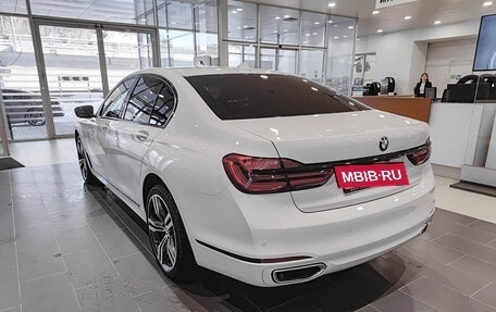 BMW 7 серия, 2017 год, 3 450 000 рублей, 8 фотография