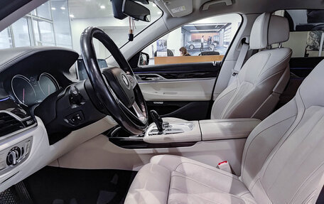 BMW 7 серия, 2017 год, 3 450 000 рублей, 20 фотография