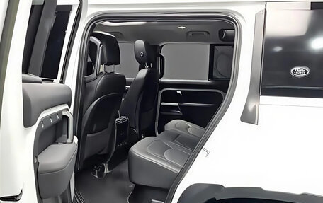 Land Rover Defender II, 2023 год, 9 500 000 рублей, 13 фотография