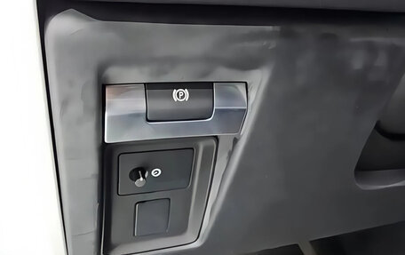 Land Rover Defender II, 2023 год, 9 500 000 рублей, 12 фотография